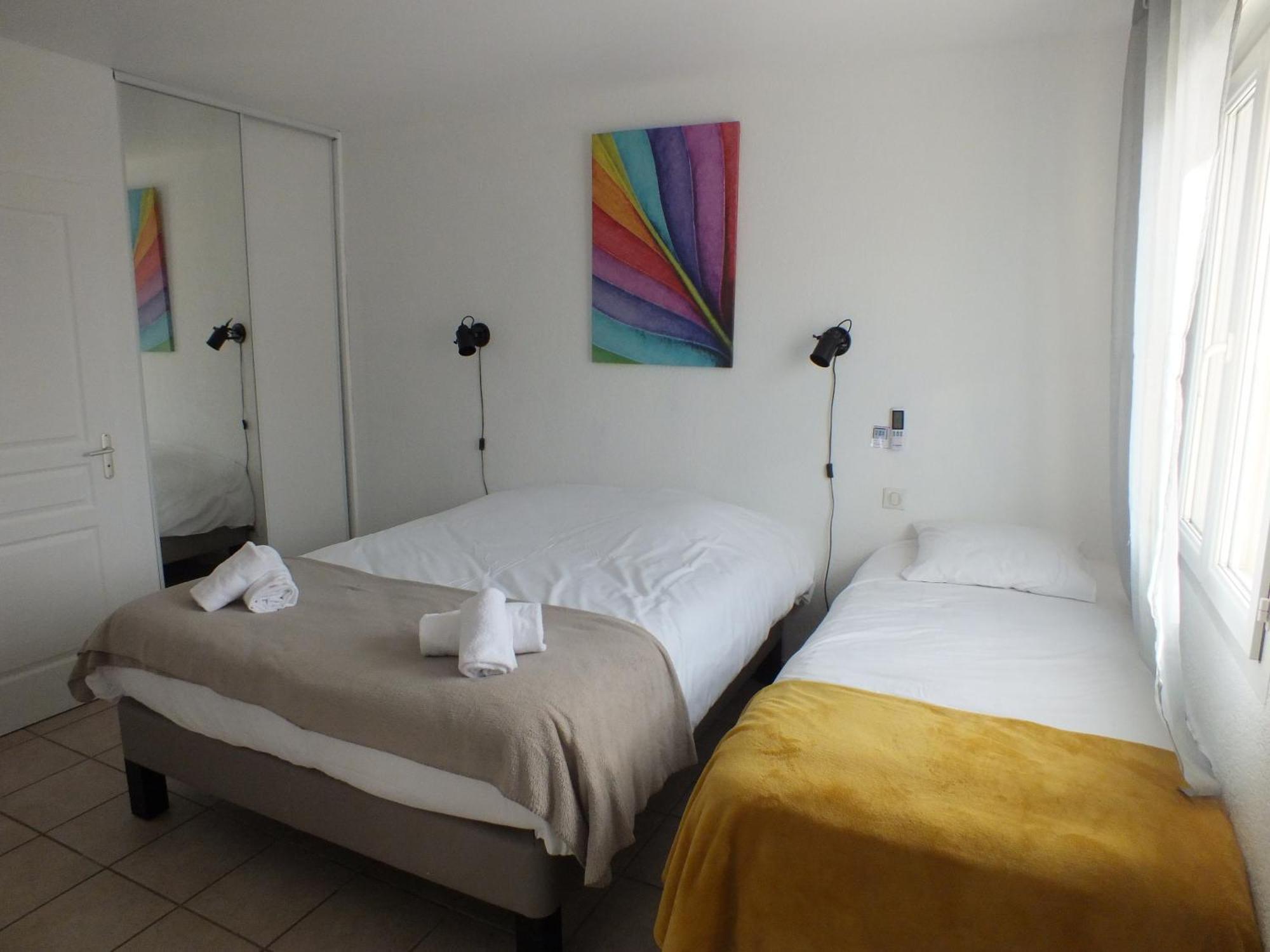 Logis Hotel Restaurant Le Clos Saint Loup Bram Экстерьер фото