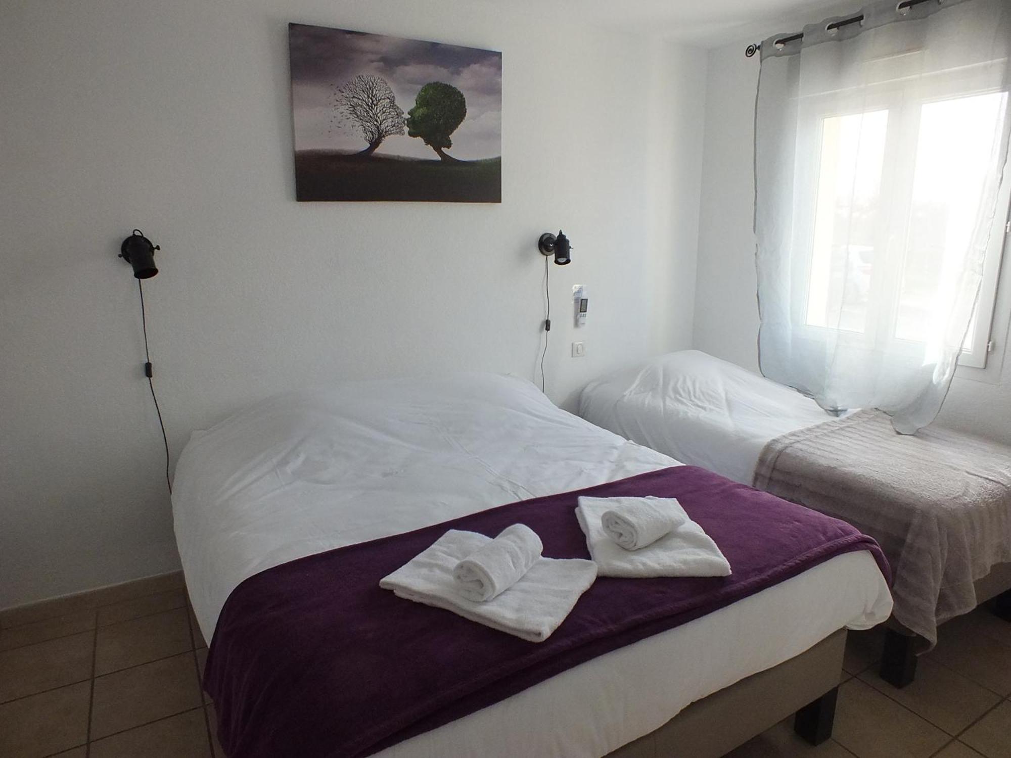 Logis Hotel Restaurant Le Clos Saint Loup Bram Экстерьер фото