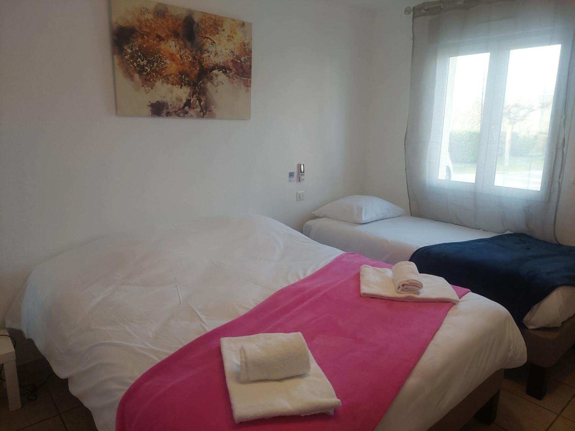 Logis Hotel Restaurant Le Clos Saint Loup Bram Экстерьер фото